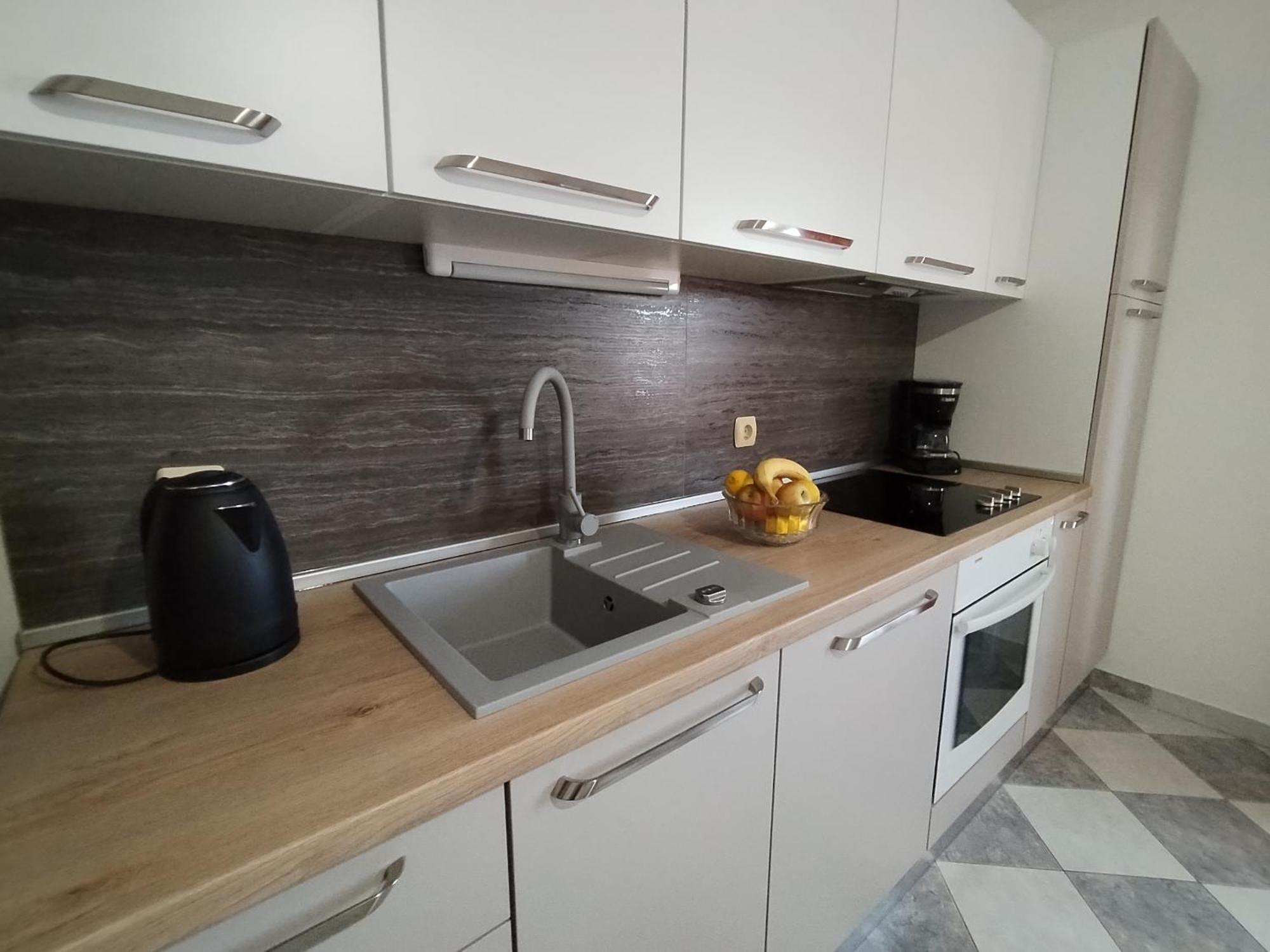 Apartments Katarina Бол Екстер'єр фото