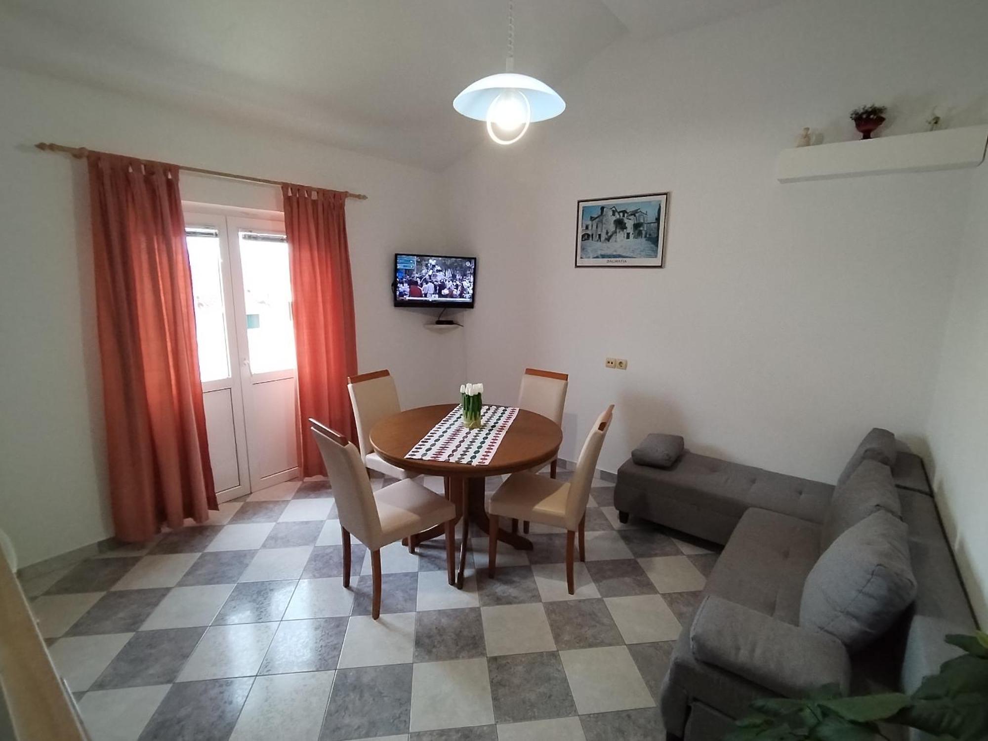 Apartments Katarina Бол Екстер'єр фото